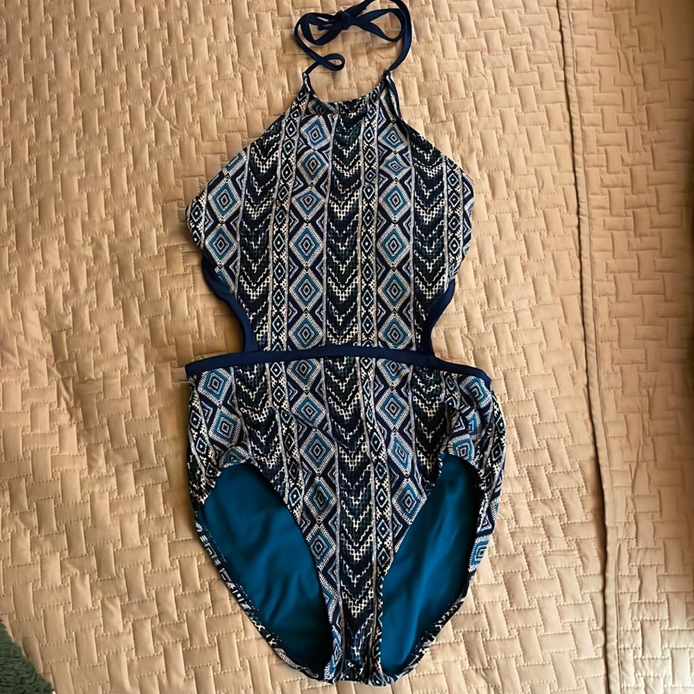 Women’s Medium Halter One Piece Bathing Suit, Never Worn